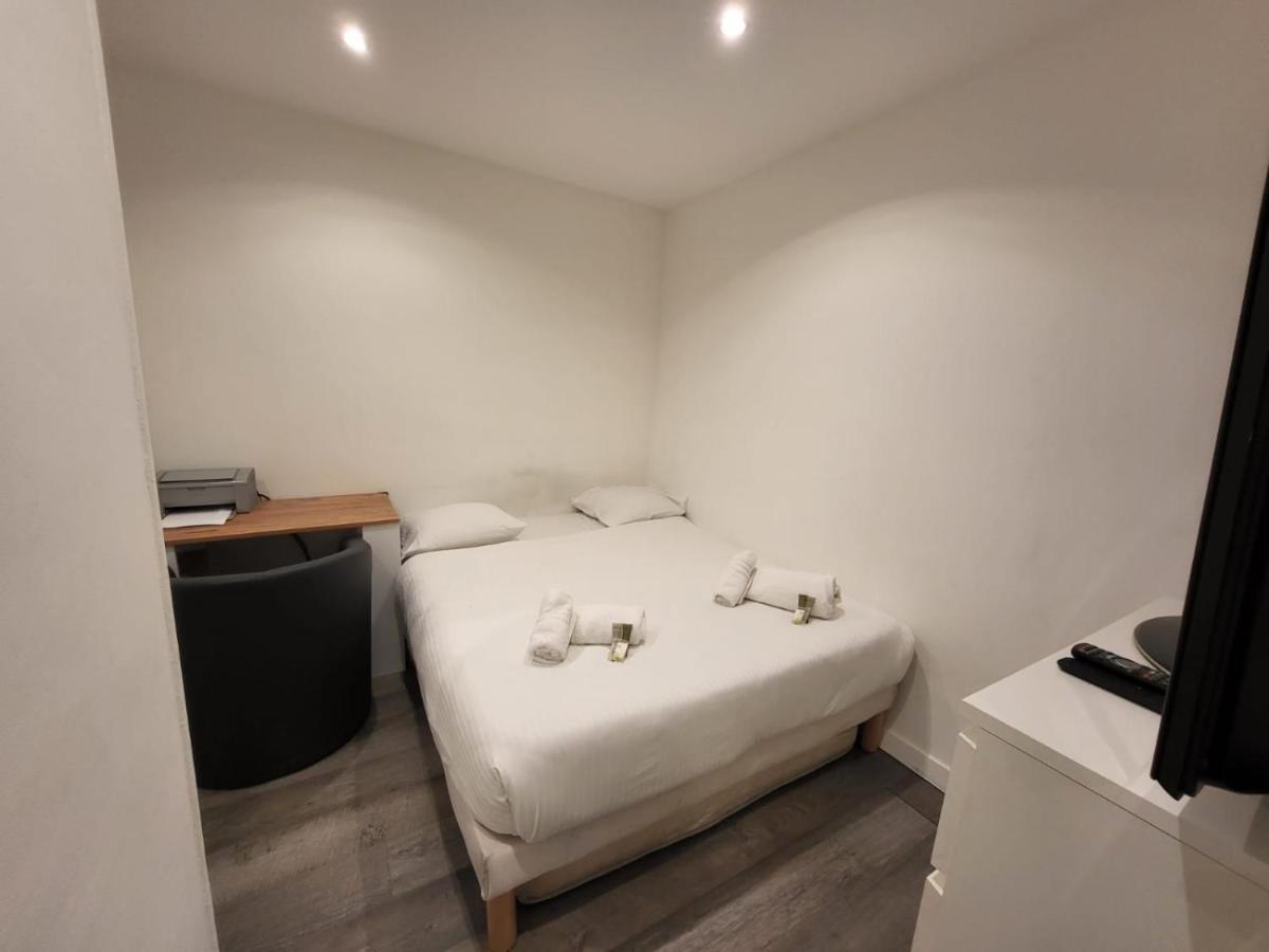 Zola Apartment *